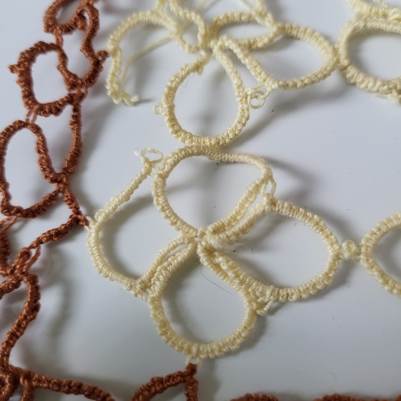 Lot of Three Vintage Crocheted Tatted Doilies - Picture 6 of 11